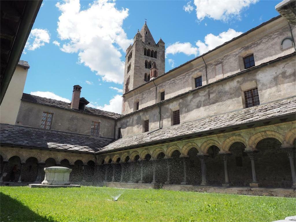 Al Borgo Di Sant'Orso - Cir 0342 Daire Aosta Dış mekan fotoğraf